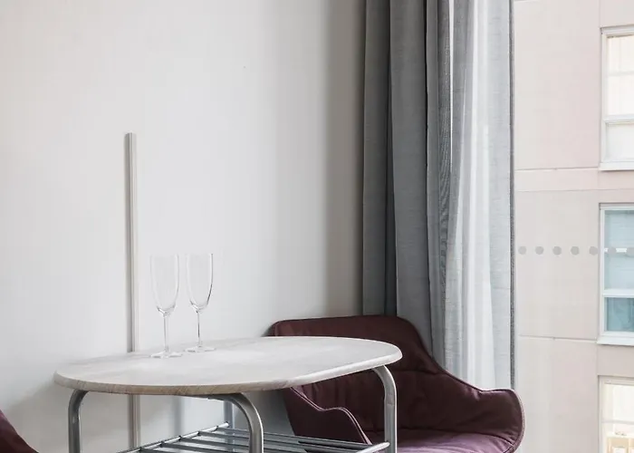 דירה Minimal In Design District הלסינקי