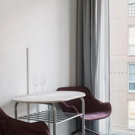 公寓 Minimal In Design District 赫尔辛基